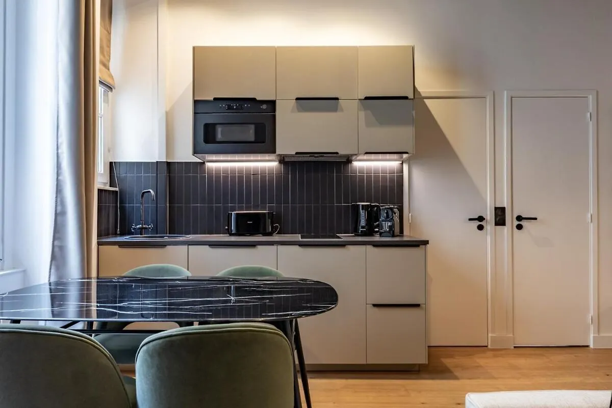 Parisian Luxury Living Rue Dauphine Saint-Germain-Des-Pres Apartment